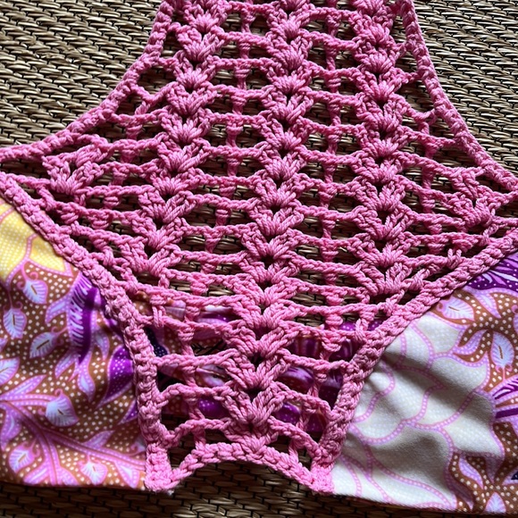 New Pink crochet bikini top, size medium, ties at neck. - Picture 3 of 7